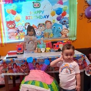 Meet your Posher, Maria